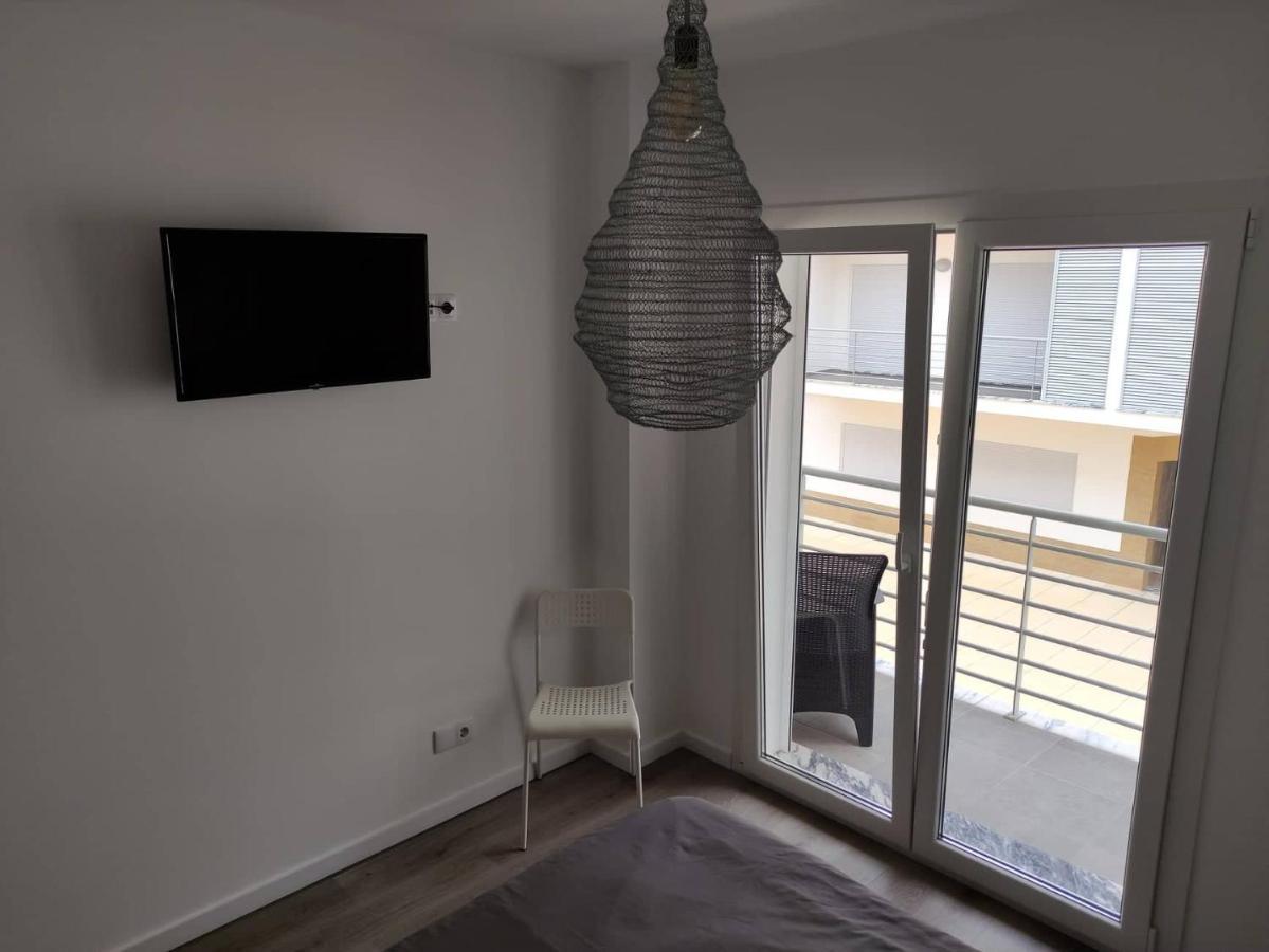 フィゲイラ・ダ・フォズCabedelo Figueira Surf Houseアパートメント エクステリア 写真